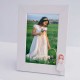 Marco de fotos madera blanco, niña con vestido corto para comunión