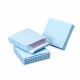 Caja cartón de color azul, 3 modelos: con rayas, topos o cuadros
