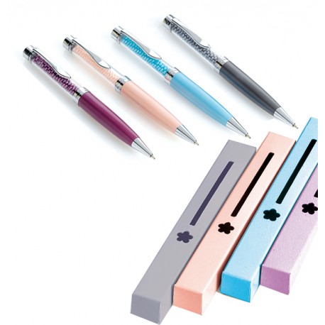 Bolígrafo de metal en bonitos tonos pastel y decorado con perlitas